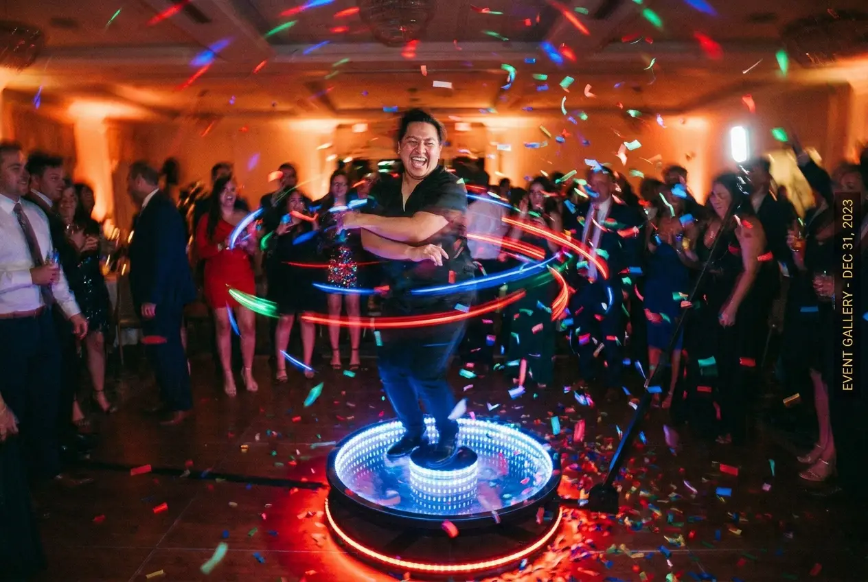 360 Booth photo station moment